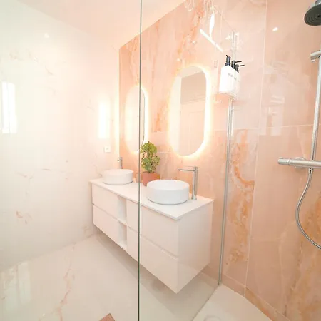 Monaco - Elegant 2 Bedroom With Terrace And Garage