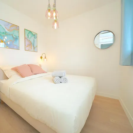 Apartment Monaco - Charm And Comfort 4-6 People With Parking
